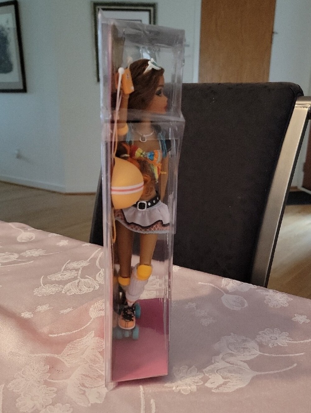 RARE 2007 Barbie Madison RollerGirls Doll - Picture 4 of 7